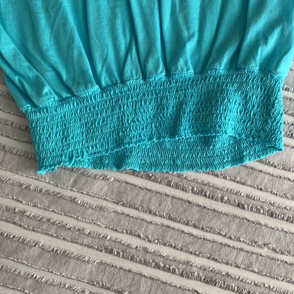 Womens Crop Top. Size L - Picture 2 of 4